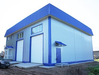 Грузовая СТО из сэндвич-панелей